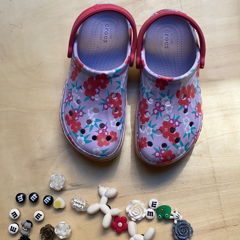 Crocs girls size 1